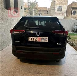 تۆیۆتا ڕاڤ 4